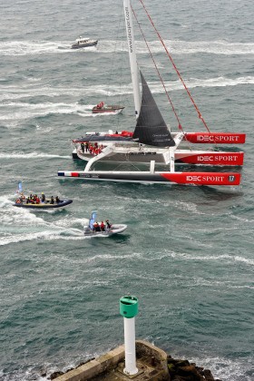 AROUND THE WORLD;COURSE;IDEC;JOYON;LARGE;OFFSHORE RACE;RECORD;SAILING;TOUR DU MONDE;TROPHEE;VERNE;VOILE;BREST