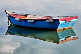 BARQUE;BLUE;FLATTIE;MONKEY BOAT;MOORING;MOUILLAGE;NLEU;PLATE;REFLECTION;REFLET;MORBIHAN