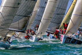 COURSE;RACE;REGATE;REGATTA;SAIL;VOILE;ACTION;PRES;CLOSE HAULED;ON THE WIND