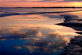 COUCHANT;COUCHER DE SOLEIL;SUNSET;REFLET;REFLECTION;CIEL;SKY;MAREE;TIDE;NUAGE;CLOUD;MORBIHAN;CREPUSCULE;TWILIGHT