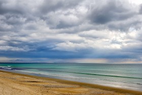 BEACH;BORD DE MER;CLOUD;DRAMATIQUE;MER;NUAGE;PAYSAGE;PLAGE;SABLE;SAND;SEA;SEASCAPE;SEASHORE;SEASIDE;MORBIHAN;BRETAGNE