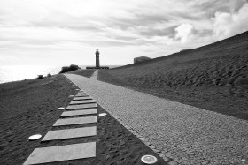 ACORES;AZORES;BLACK;BORD DE MER;FAIAL;NOIR ET BLANC;ROCHE;ROCHER;ROCK;SEASHORE;VOLCAN;VOLCANO