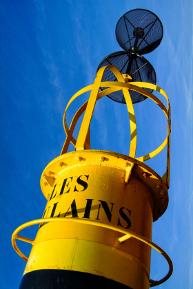 BALISE;POULAINS;JAUNE;CARDINALE;OUEST;CARDINAL;WEST;BEACON