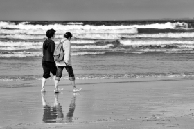 PLAGE;BEACH;SABLE;SAND;NOIR ET BLANC;BLACK AND WHITE;BALADE;WALK;MARCHE;MORBIHAN;SEASIDE;BORD DE MER