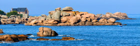 BORD DE MER;BRETAGNE;SEASCAPE;SEASHORE;BRITTANY;ROCHER;ROCK;GRANIT;COTES D'ARMOR;ILE;ISLAND;CHATEAU;CASTLE