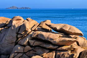 BORD DE MER;BRETAGNE;SEASCAPE;SEASHORE;BRITTANY;ROCHER;ROCK;GRANIT;COTES D'ARMOR;ILE;ISLAND;CHATEAU;CASTLE