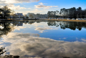 PAYSAGE;BORD DE MER;SEASCAPE;MORBIHAN;VANNES;BRETAGNE;BRITTANY;REFLET;REFLECTION;MATIN;MIROIR;MIRROR;MORNING;LEVER DE SOLEIL;SUNRISE;CIEL;SKY