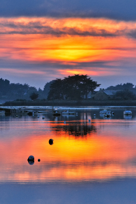 SUNSET;COUCHANT;COUCHER DE SOLEIL;CREPUSCULE;TWILIGHT;MORBIHAN;ORANGE;GOLFE DU MORBIHAN;RHUYS;SAINT ARMEL;REFLECTION;REFLET