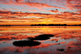 COUCHER DE SOLEIL;SUNSET;CREPUSCULE;TWILIGHT;MORBIHAN;SAINT ARMEL;PRESQU'ILE DE RHUYS;REFLECTION;REFLET