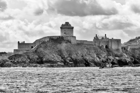 BLACK AND WHITE;NOIR ET BLANC;CAP;CAP FREHEL;CAPE;PATRIMOINE;HERITAGE;COTES D'ARMOR;PLEVENON;SAINT MALO