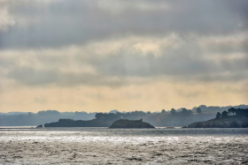 AVERSE;GRAIN;MER;MORBIHAN;PLUIE;RAIN;SEA;SHOWER;SEASCAPE;SEASHORE;BORD DE MER;PAYSAGE